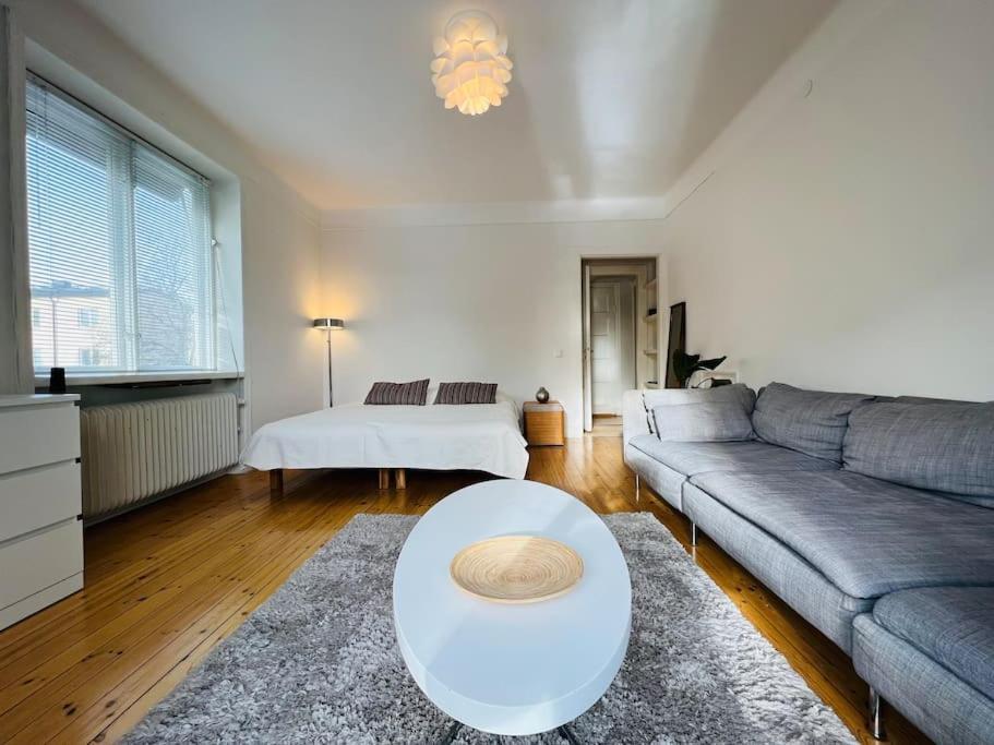 Entire * Stockholm